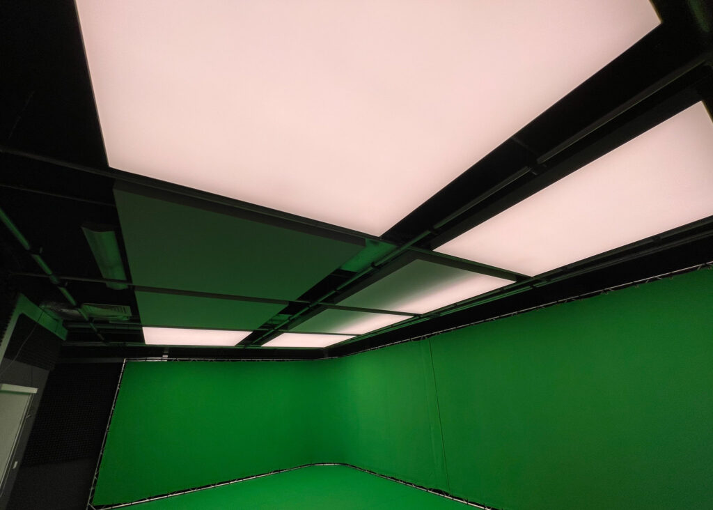 middlesex university motion capture studio with ledcloud lighting kino flo led chips